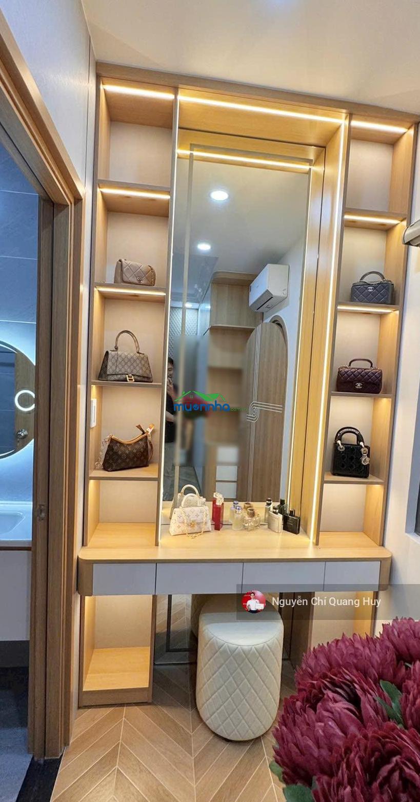 Nhà phố hiện đại - thang máy - khu dân cư đồng bộ an ninh - cách phú mỹ hưng 300m - giá 17,5 tỷ - 3