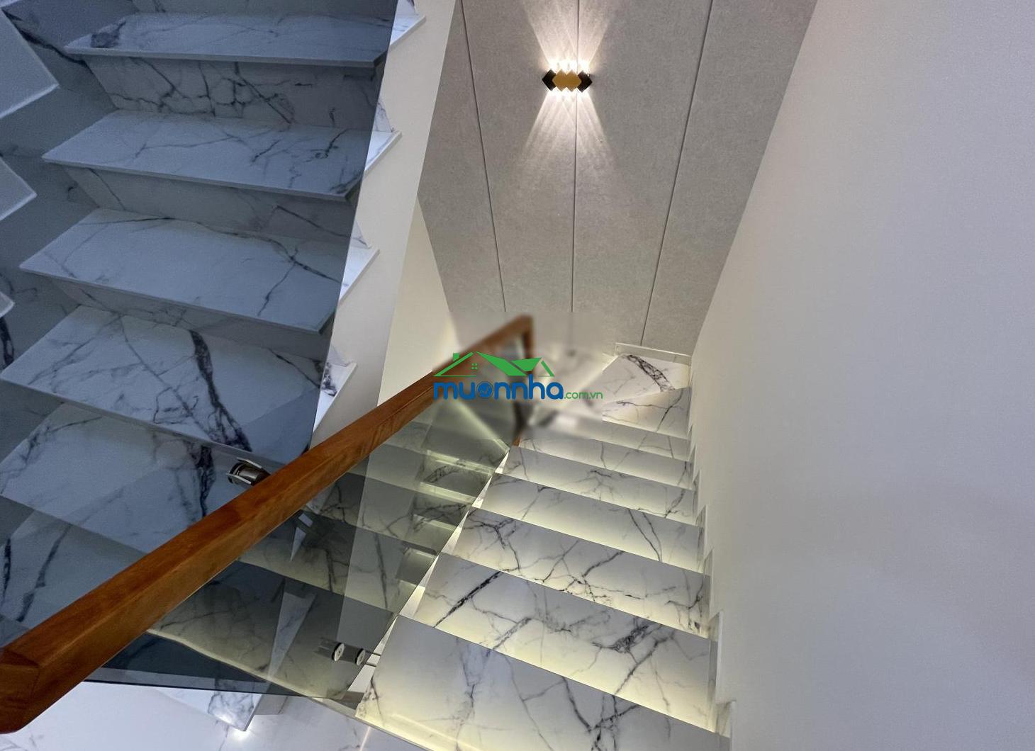 Bán căn nhà phố xây xong sổ hồng riêng hoàn công đầy đủ - Ảnh 2