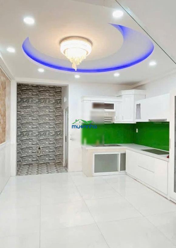 Bán lỗ nhà huỳnh tấn phát, quận 7. giá 4,5 tỷ, dt 64m2, lh như 0766 372 ***, hẻm xe hơi 6m - 3