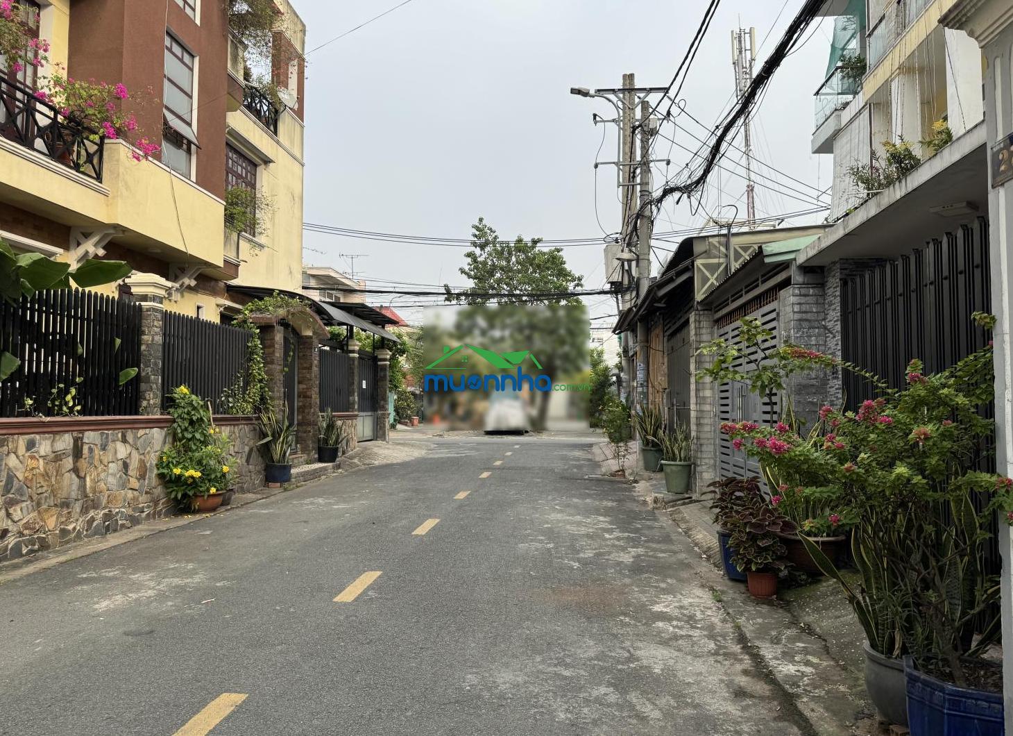 Chủ đi định cư nước ngoài cần bán nhanh nhà nội thất cao cấp - khu kiến thiết - giá chỉ 8,99 tỷ. - 4