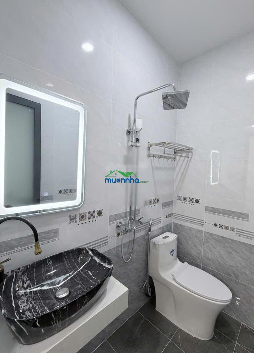 Rẻ nhất! chỉ 9 tỷ 1 - hxh trường chinh - ngang hiếm 5,4x11m, 3 lầu, dt 240 triệu/1 năm - 4