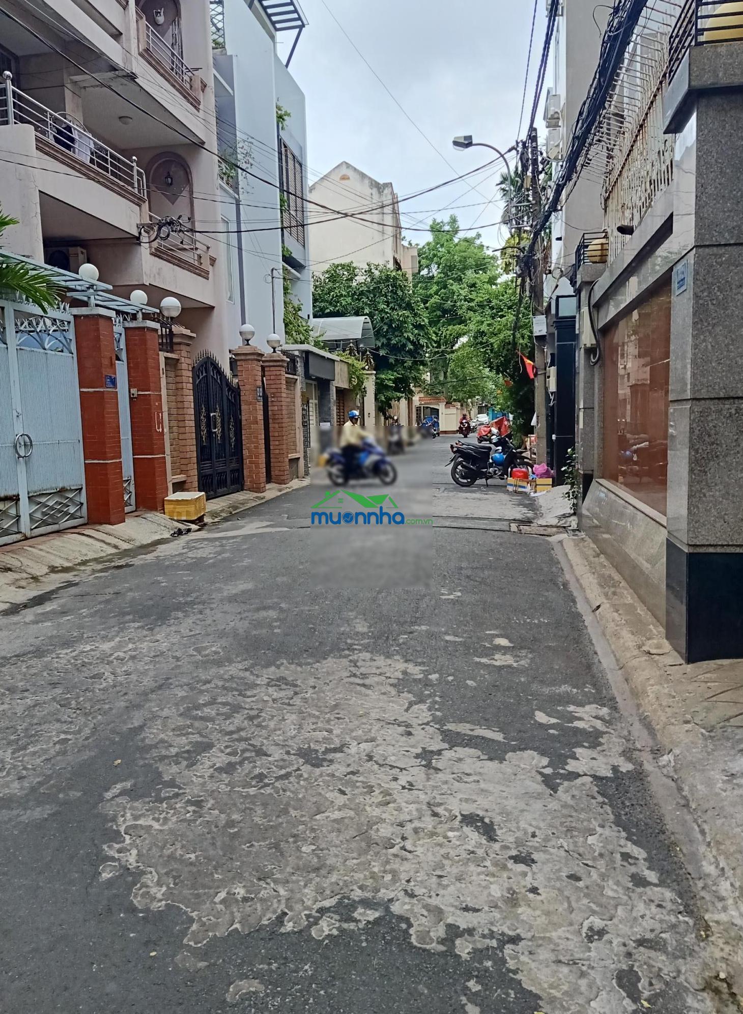 Hẻm xe hơi đẹp - dt: 4.1 x 17m - giá chỉ: 8.2 tỷ - đường hồng lạc, khu bàu cát q. tb - 3