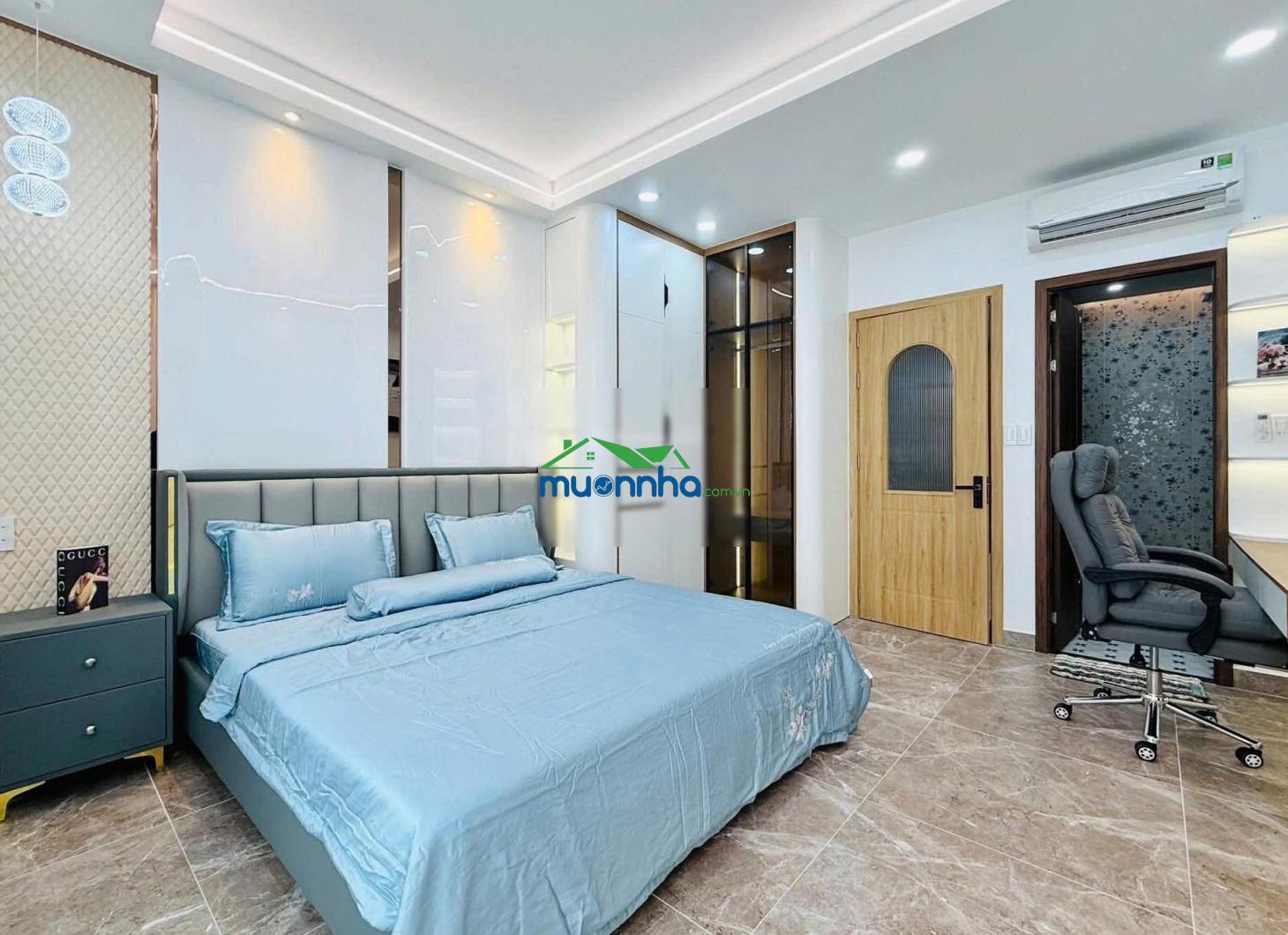 Chú tám bán nhà hoà hưng -quận 10. dt 73.4m2 đang cho thuê 28triệu. gần tiểu học lê thị riêng - 2
