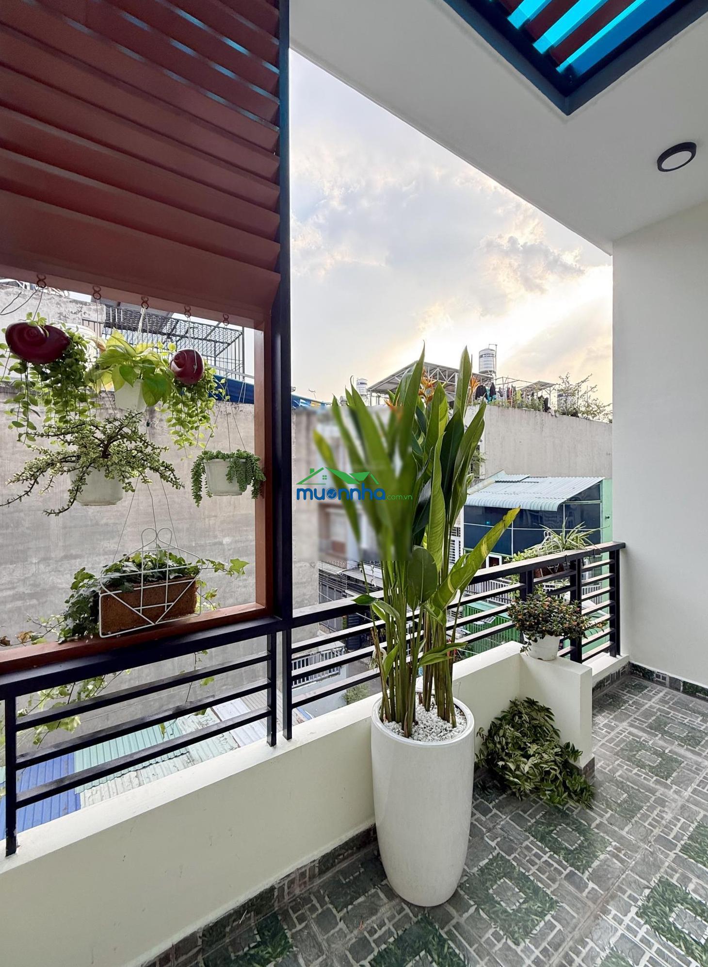 Chính chủ gửi bán nhà 3 tầng ngay vạn phúc city, ngay bờ sông mát mẻ - Ảnh 3