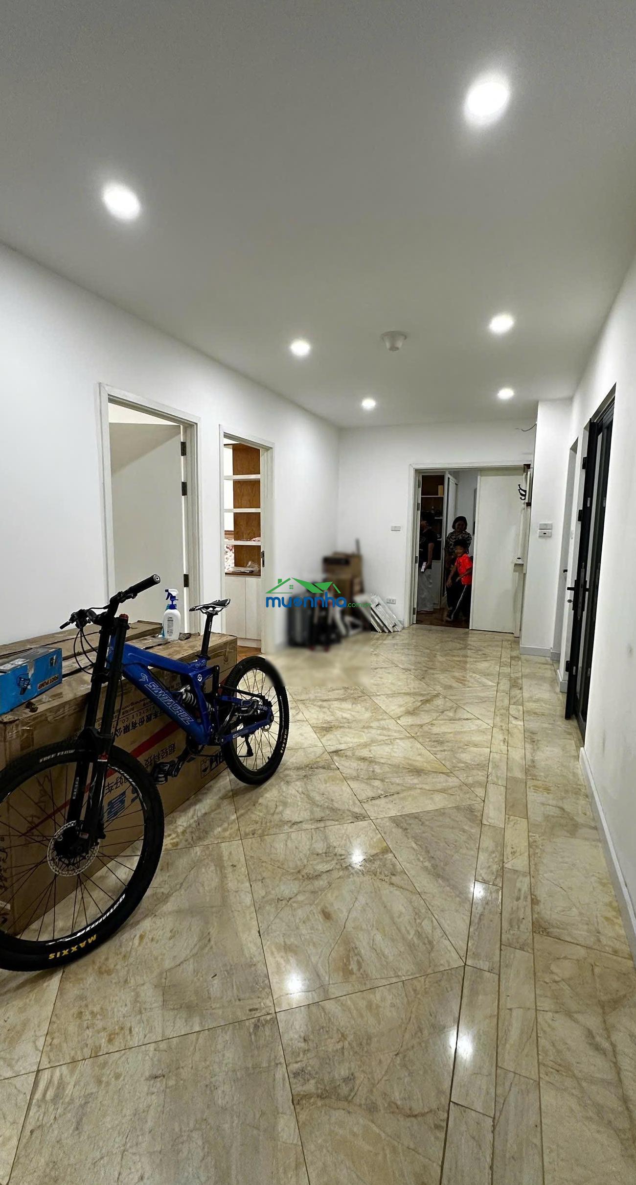 Chủ gửi bán 2 căn dt 150 m nhà full nội thất