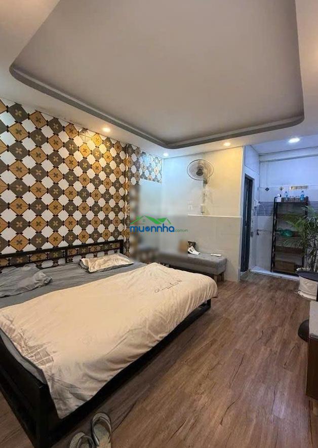 Q1, gần bùi viện - giá: 4,6 tỷ ngang 4,2m, dtsd: 30m2 - 2