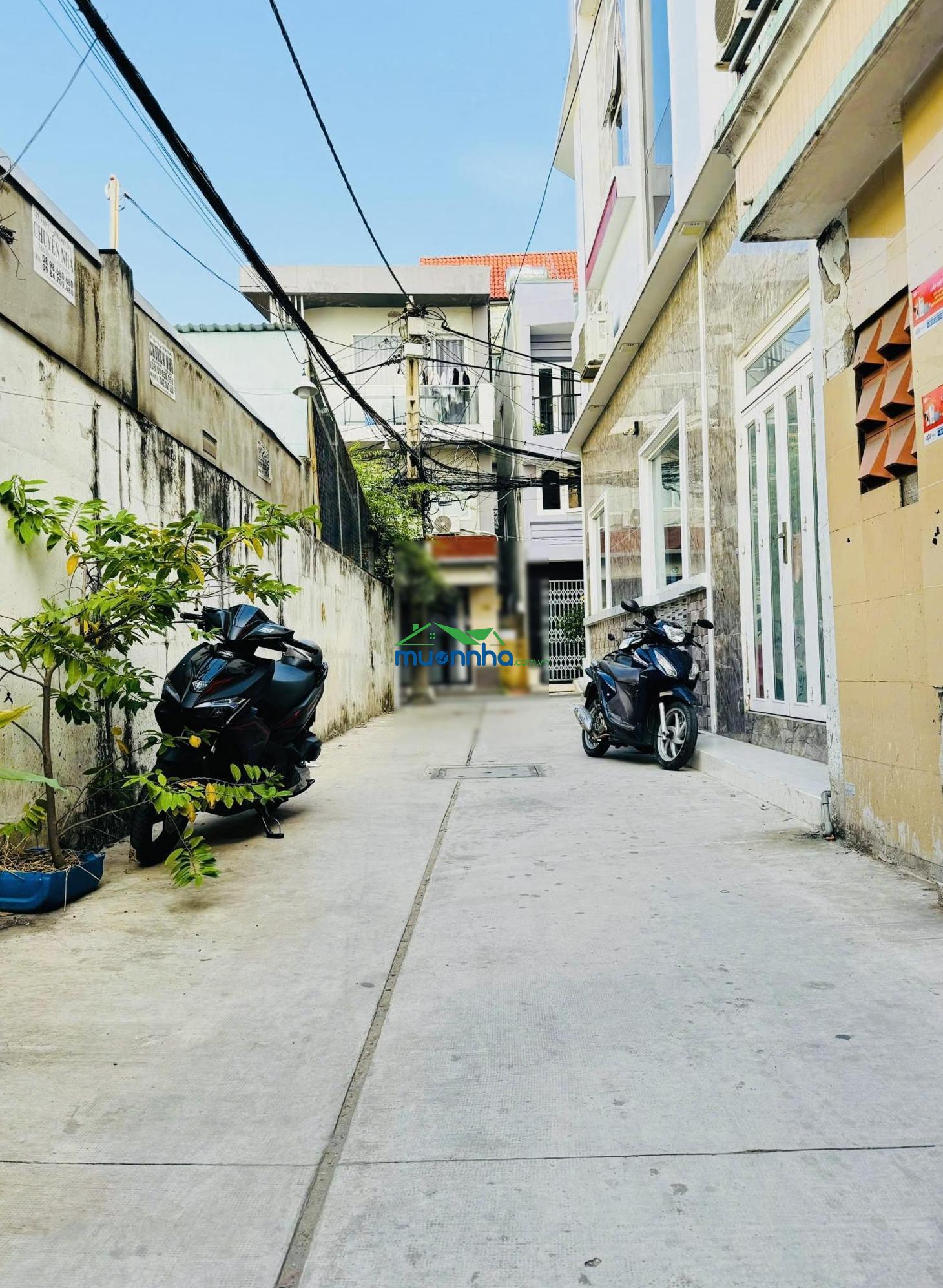 Hxh cmt8 quận 3 - cách mt cmt8 chỉ 20m - ngang 6m - 2