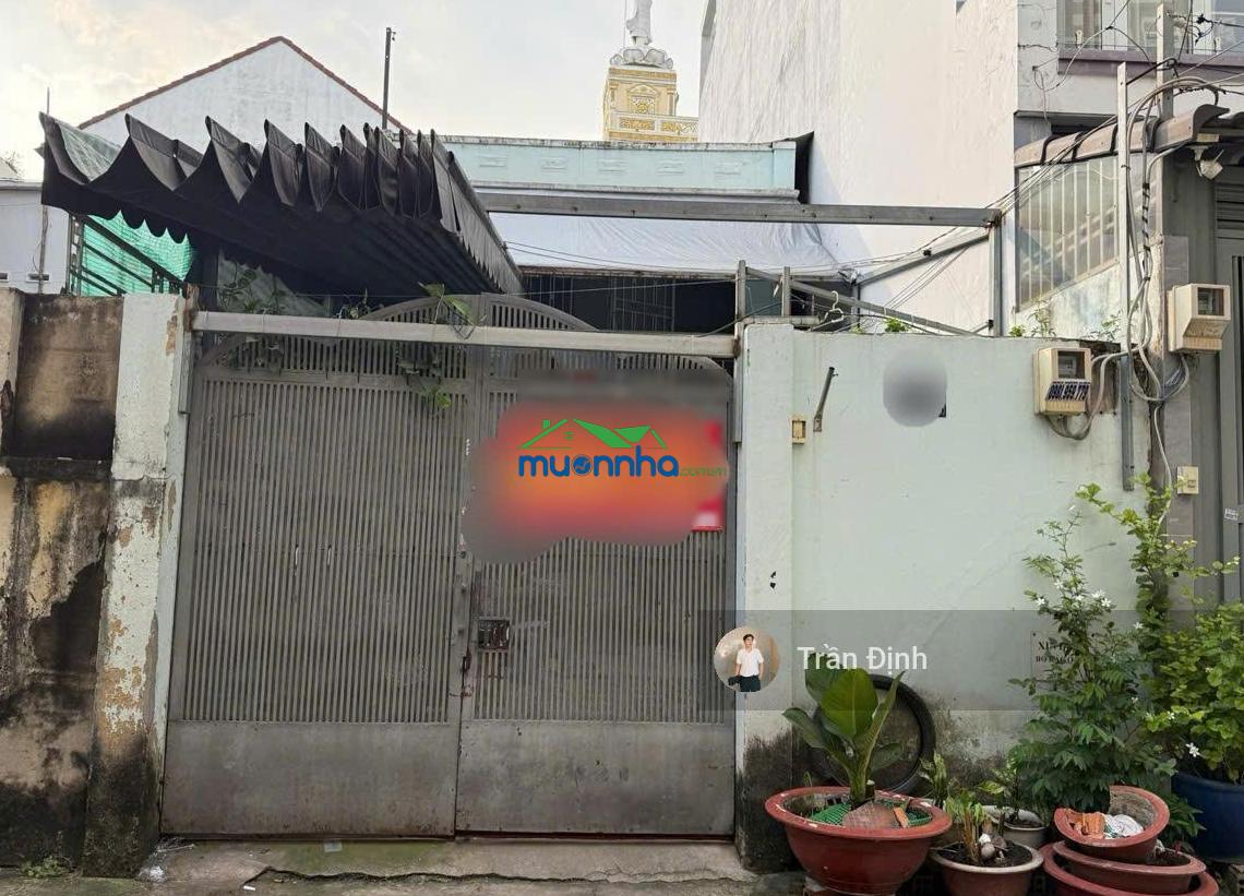 Nhà 2 tầng kế vincom nguyễn xí - kế bên bờ kè rạch xuyên tâm - thông số 5x25m - hẻm xe hơi 8m - 3
