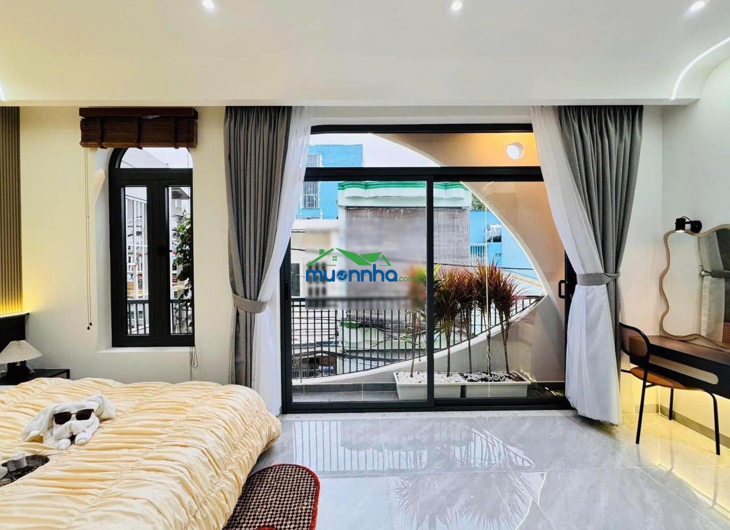 Bán nhanh căn bàn cờ giá 4tỷ990/72m2. gần chợ bàn cờ. đang cho thuê được 26 triệu tháng - 4