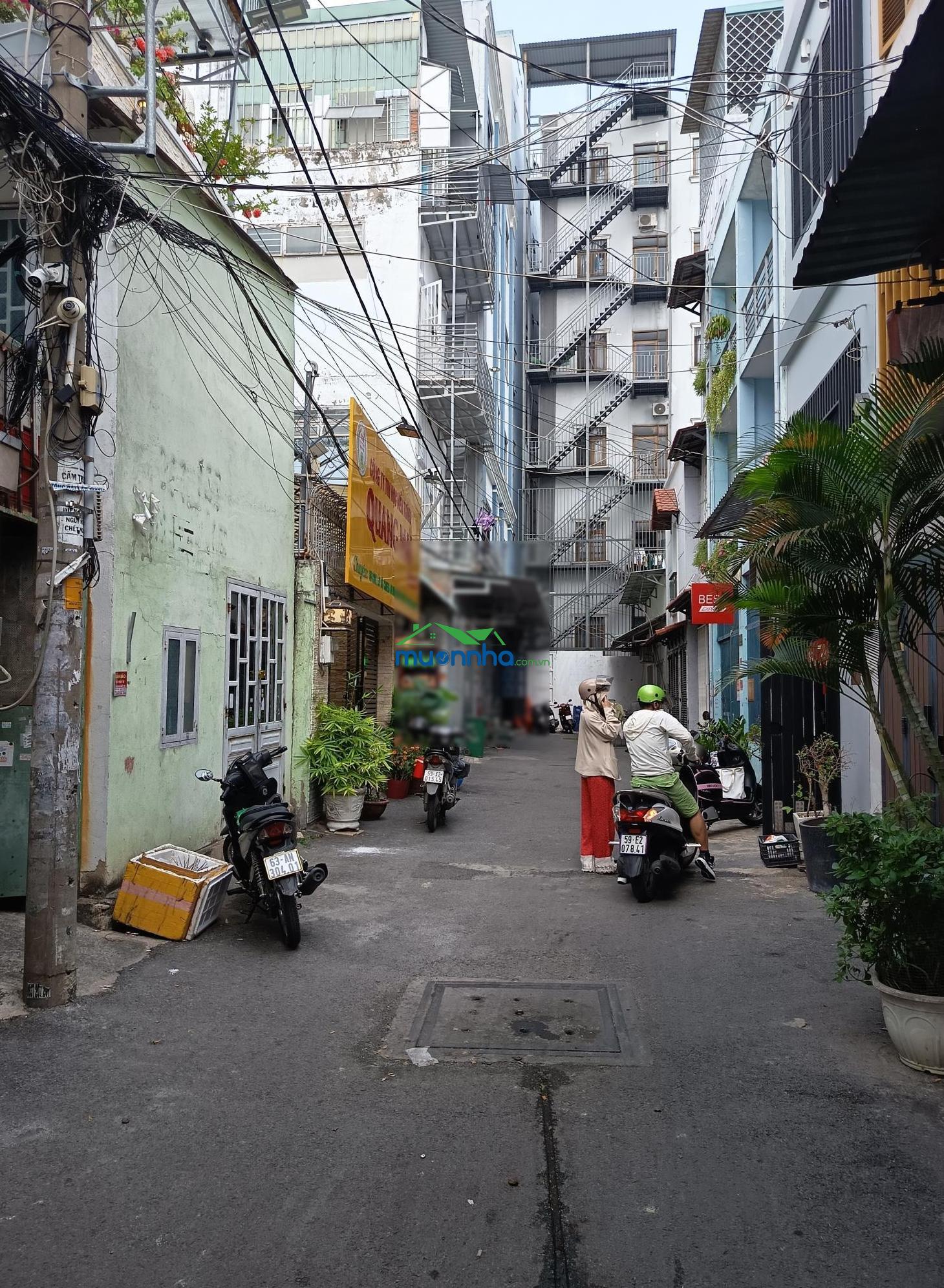 Bán nhà hxh 5m dương quảng hàm, p5, gv. dt: 5x20m cn 100m2 trệt 2 lầu. giá: 10 tỷ tl - 3