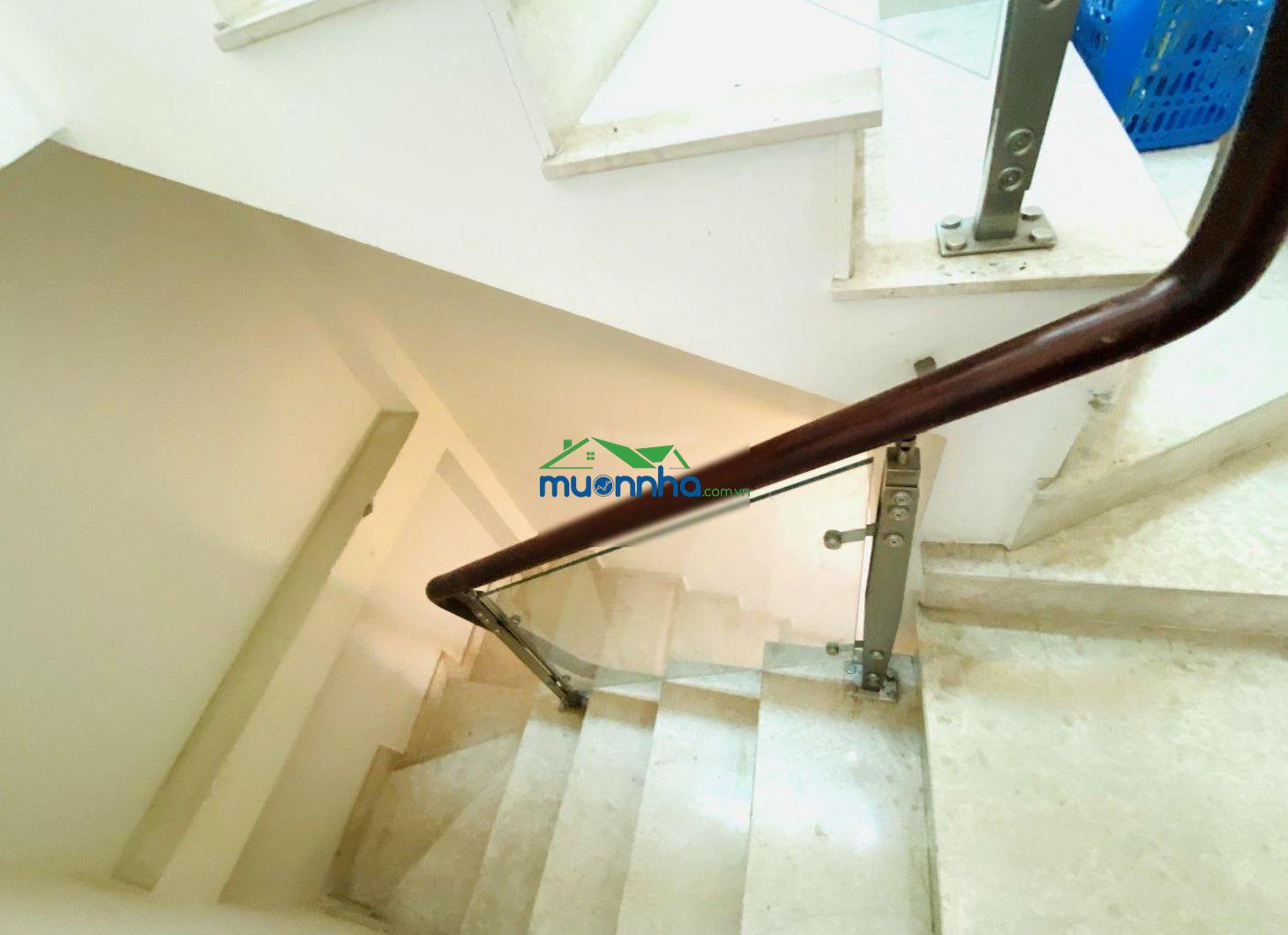 Ngô gia tự, quận 10. hẻm 1 trục. 15m ra mặt tiền. 4 tầng, 5 tỷ 6 - 3