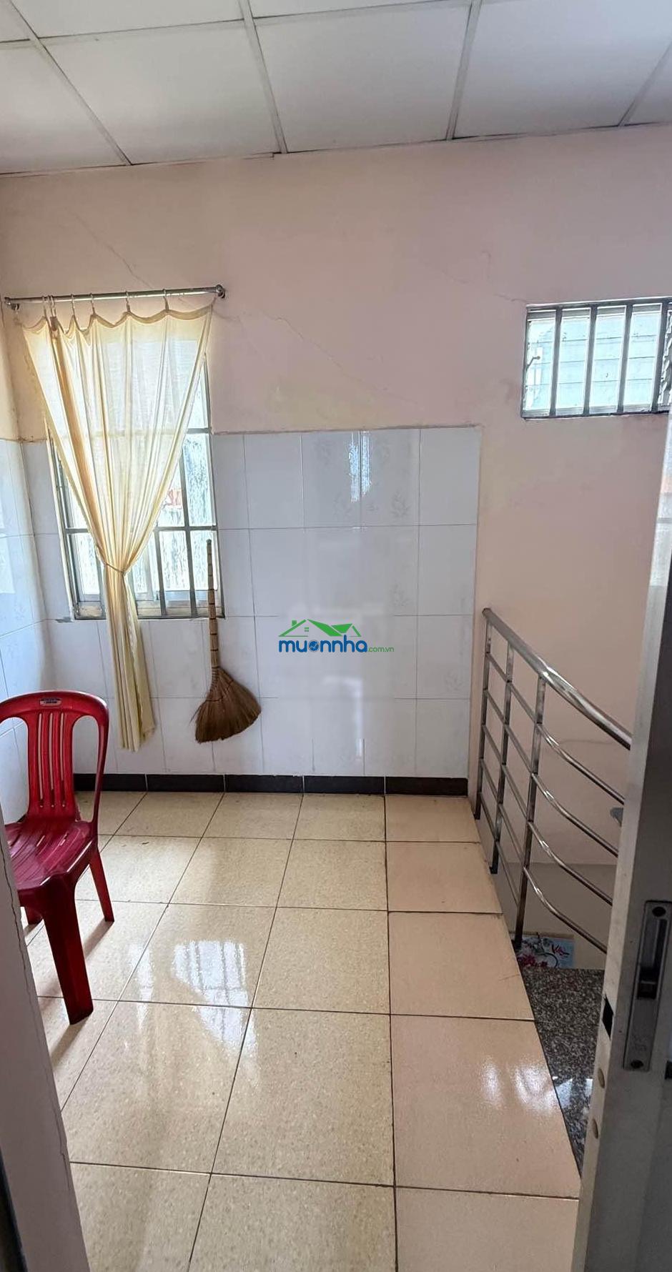 Bán nhà 2 tầng có sân vườn, trần xuân soạn, tân hưng, quận 7, ngang gần 5m, rộng thoáng mát - 4