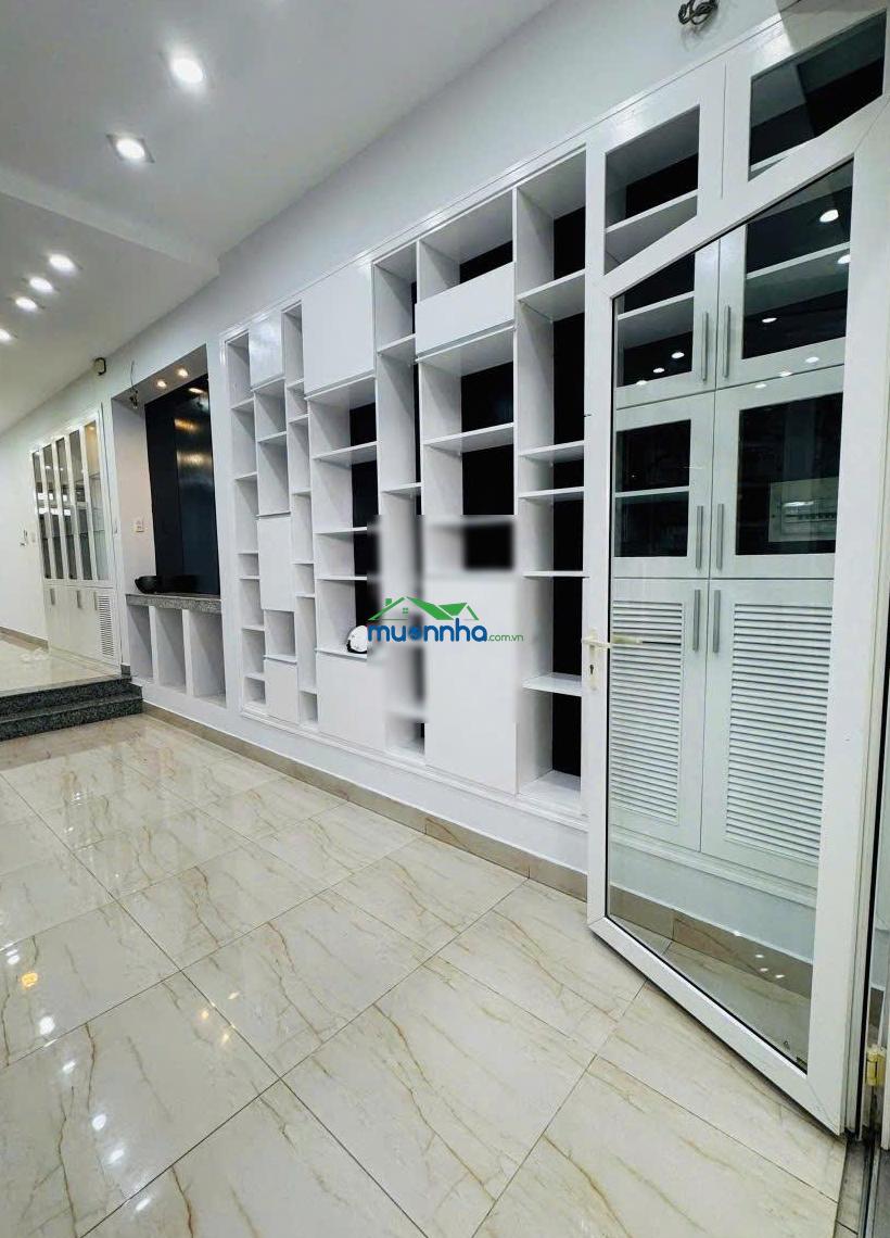 Nhà đẹp ngang 5m, 4 tầng kiên cố, hxh khu bàu cát. dt: 5x20m (92,9m²) giá chỉ 14 tỷ tl