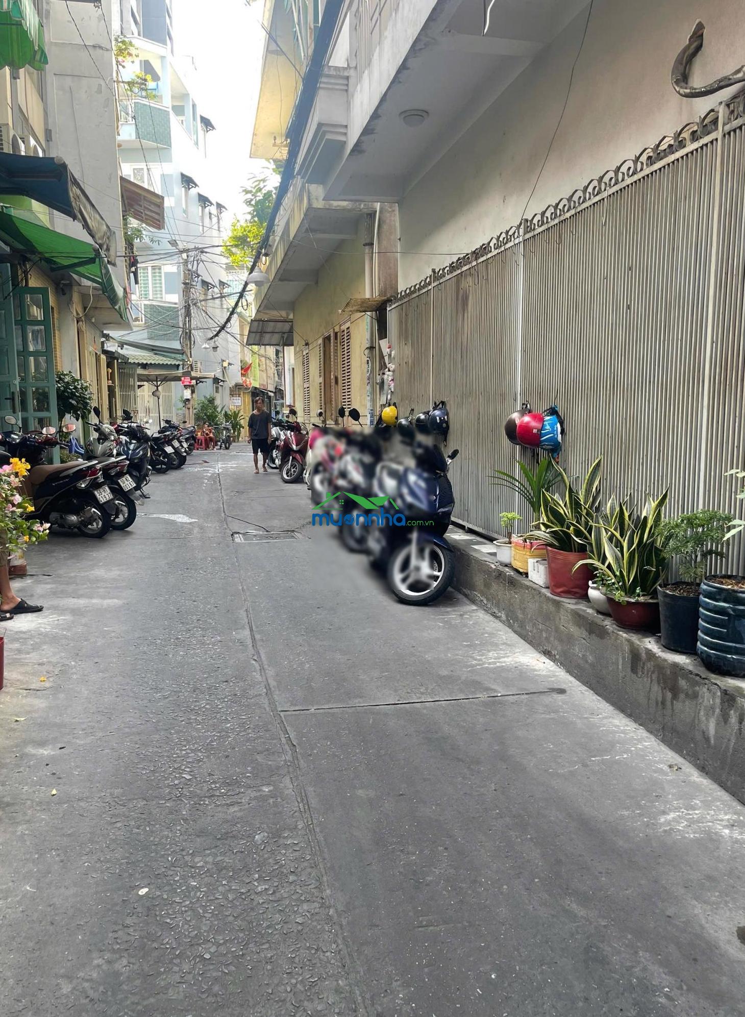 Căn góc ngay trần hưng đạo- võ văn kiệt q1 , 4,5mx11m, hẻm thông tứ tung, ngay vietcombank - 4