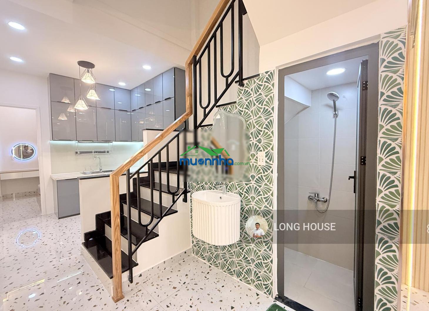Nhà đẹp 3 tầng 45m2, 4 phòng ngủ - ngay ngã tư phú nhuận