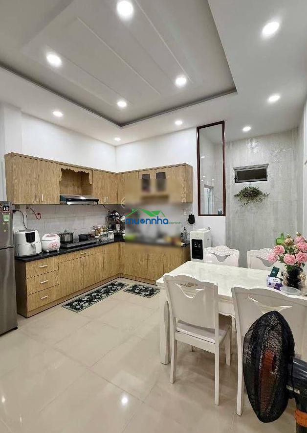 Nhà đẹp ở ngay cách ql13 chỉ 100m hẻm xe hơi 7m giá: 7,5 tỷ (thương lượng) - 2