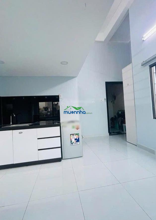 Xvnt p21 gần trường hồng hà - sát q1 -60m2 (5m 12m) -4 tầng btct - hẻm 4m, 6pn - dòng t.i.ề.n 35tr - 2