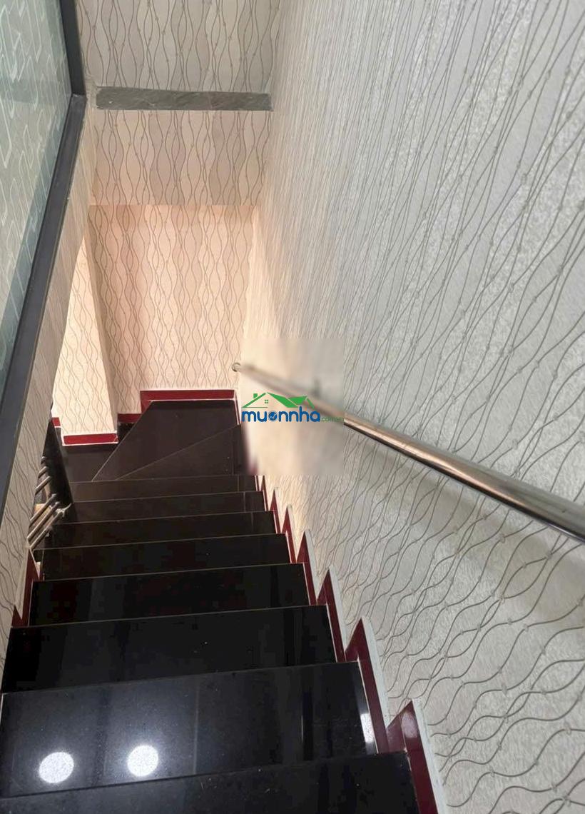 4.5 tỷ số 341/g26 lạc long quân q11 nhà mới 3 tầng xe hơi tới nhà - 4