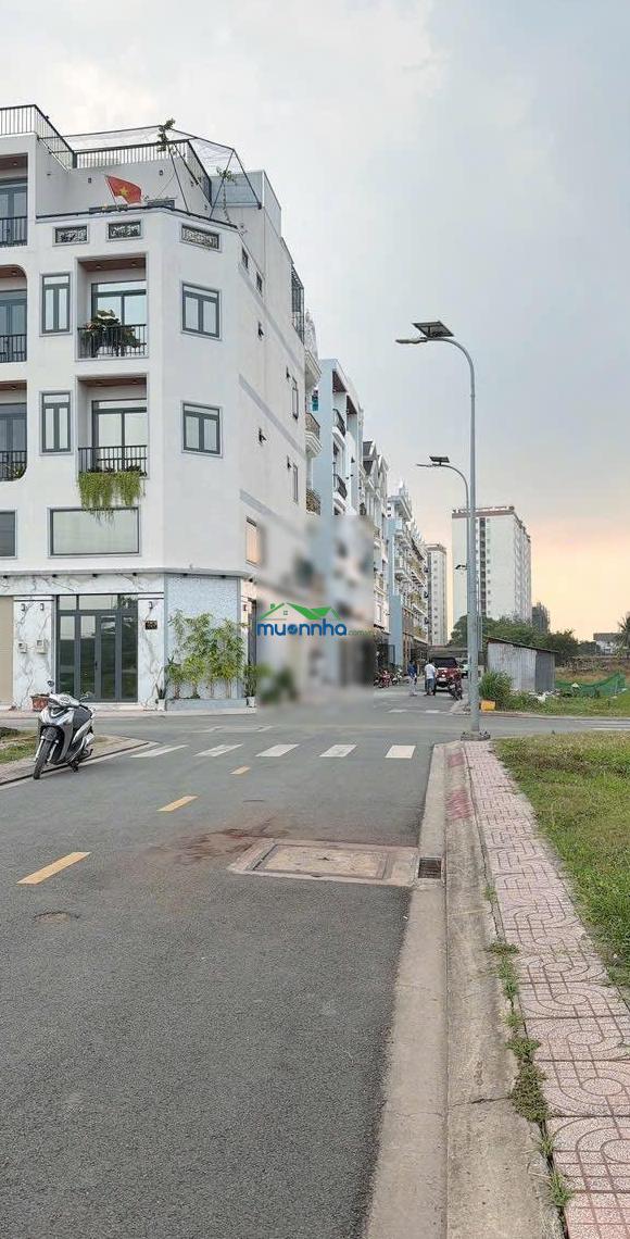 Bán nhà khu đồng bộ hẻm 390, ql 1a p bình tân. giáp kdc vĩnh lộc . 1 trệt, lửng, 3 lầu,.giá 6.5 tỷ - 4
