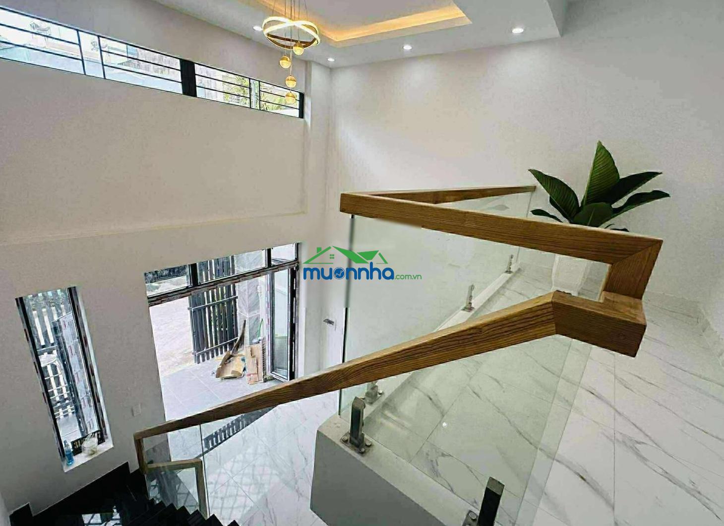 Bán nhà mới ở ngay lã xuân oai, hẻm xe hơi, 55m2. giá nhỉnh 5 tỷ - 2