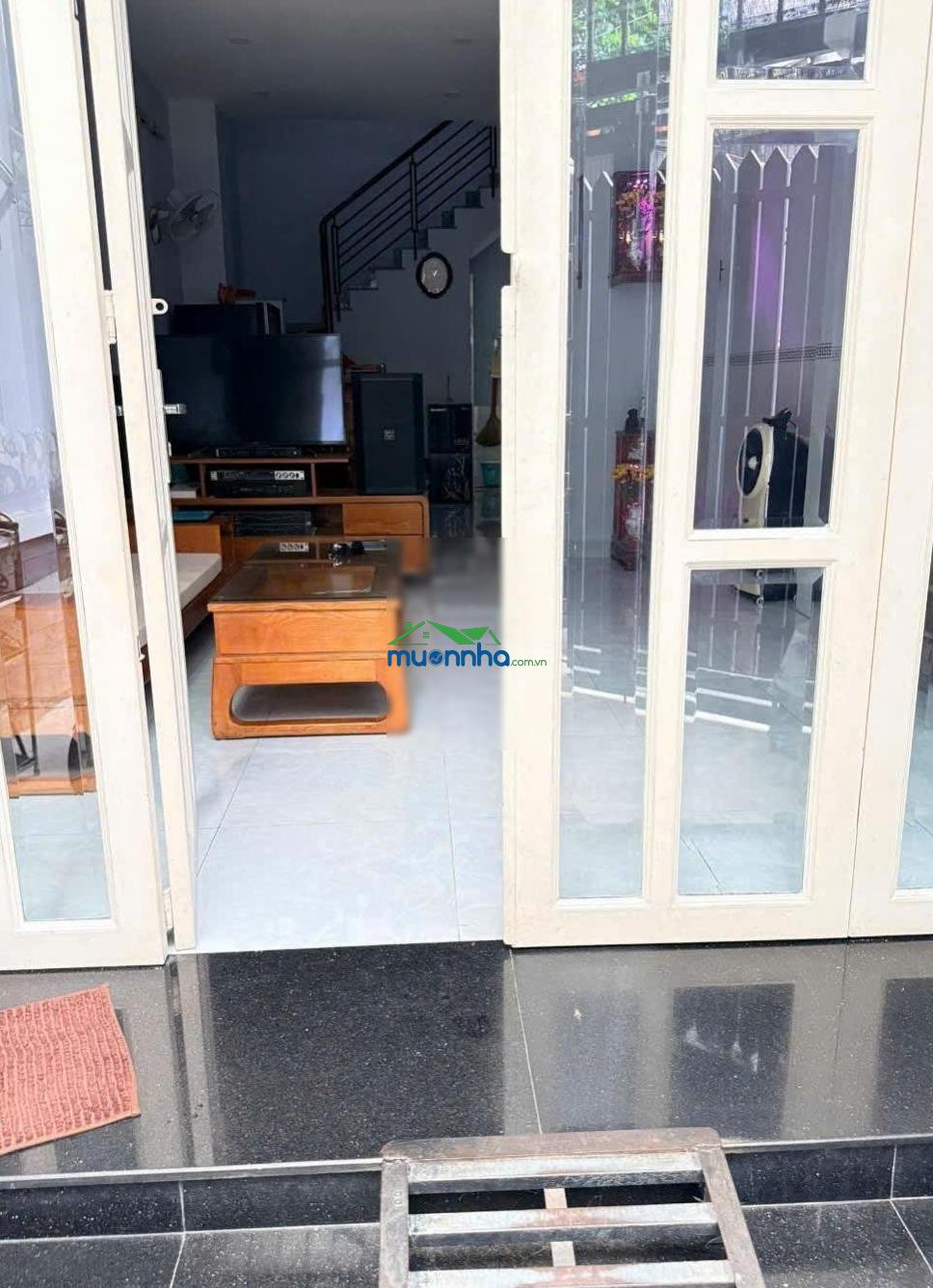 Nhà hxh phan văn trị, gv. gần siêu thị emart. 4m x 14m. cn 53m². 2 lầu + st. 7,5 tỷ tl - 2