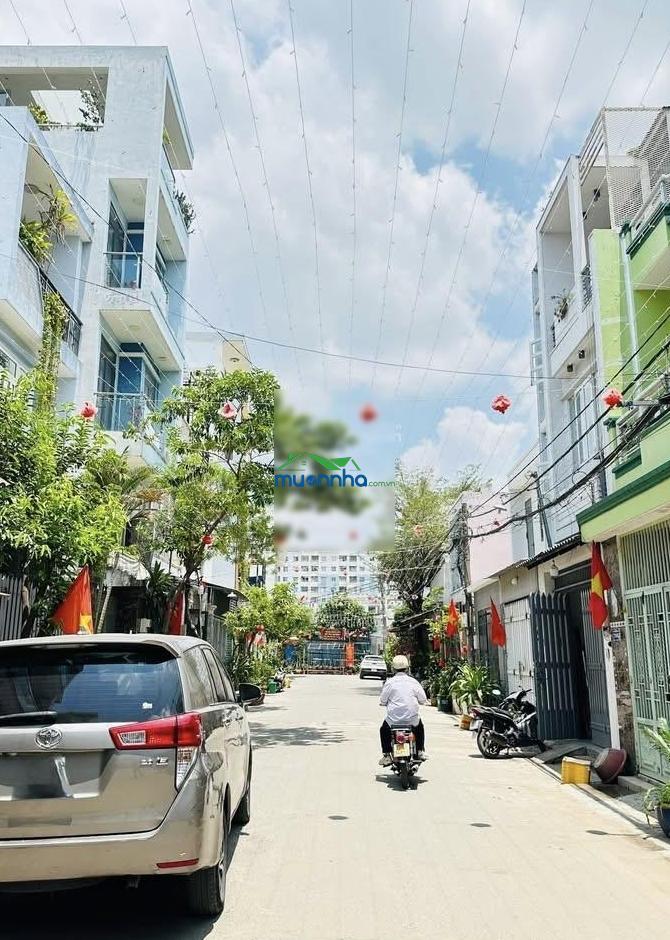 Siêu phẩm 5 tầng, hẻm 5m thông, ngang 4m5 dt: 67m2, ngay emart phan huy ích, nhỉnh 8 tỷ - 3