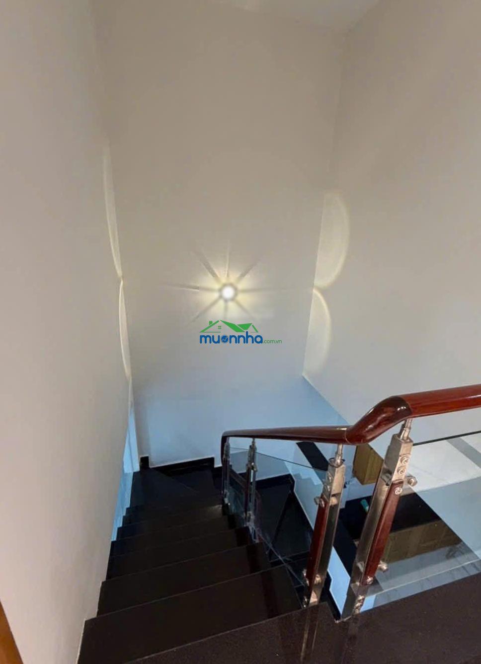 Nhà phố 1 lầu shr hẻm 308 huỳnh tấn phát - thông ra eco green - 2