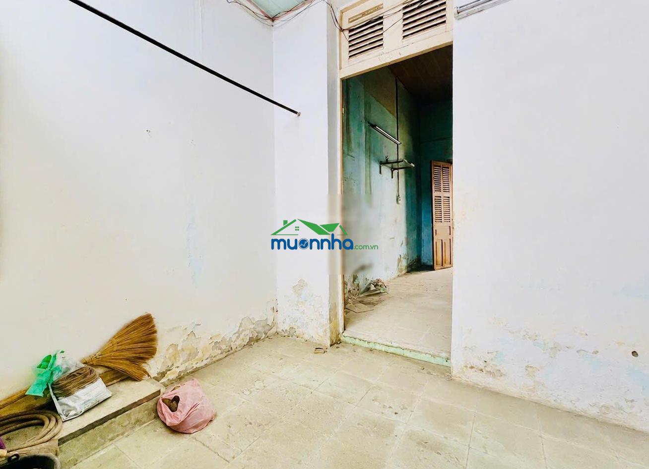 Bán đất tặng nhà lý tự trọng - quận 1 - ngang bề thế 4m55 - 48m² - xây 5 tầng - chỉ 15,5 tỷ - 3
