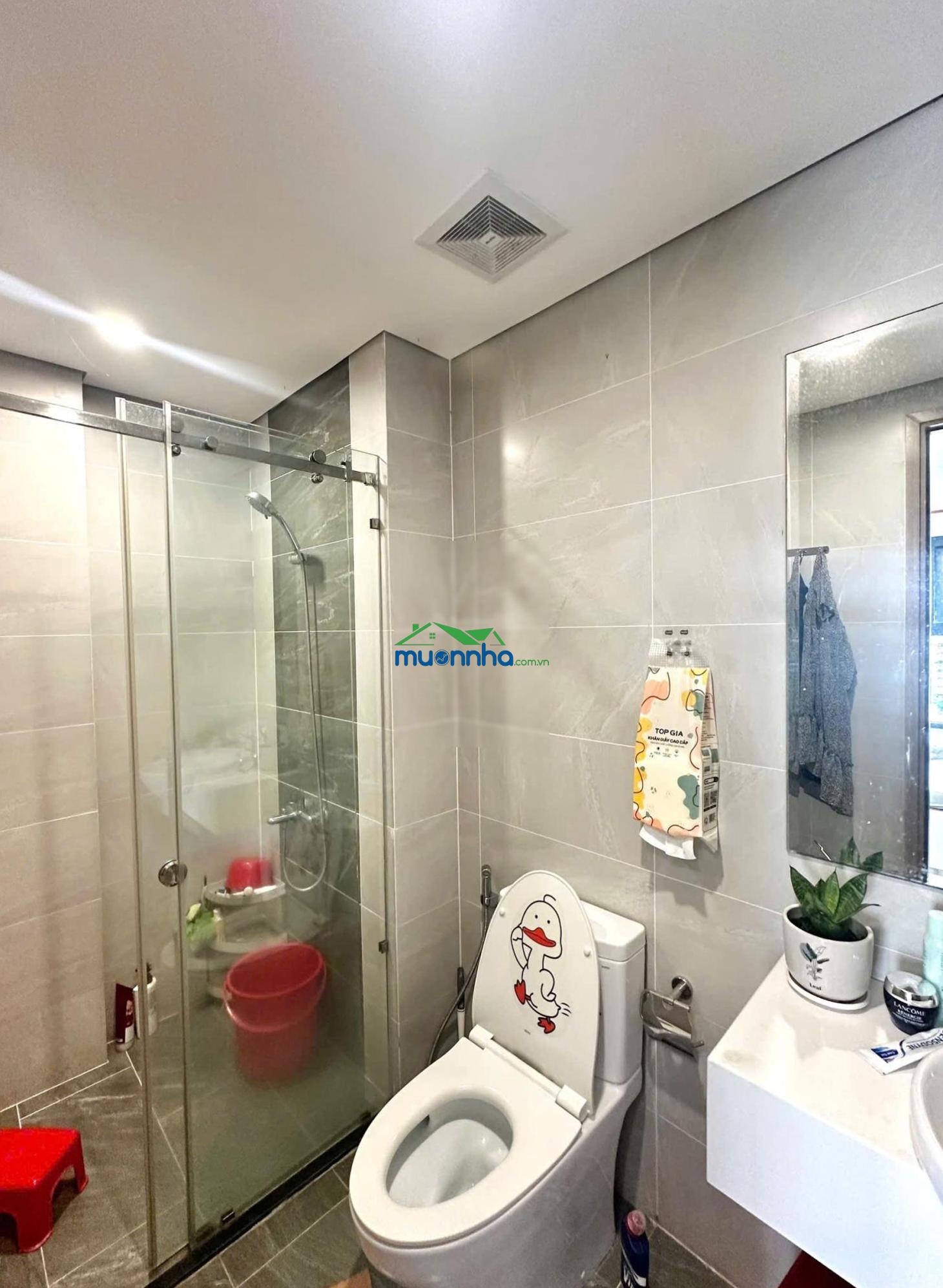 Cắt lỗ 800tr, bán căn góc 2pn + 69m2, view sông đồng nai, s10, vinhomes grand park, giá chỉ 3ty4