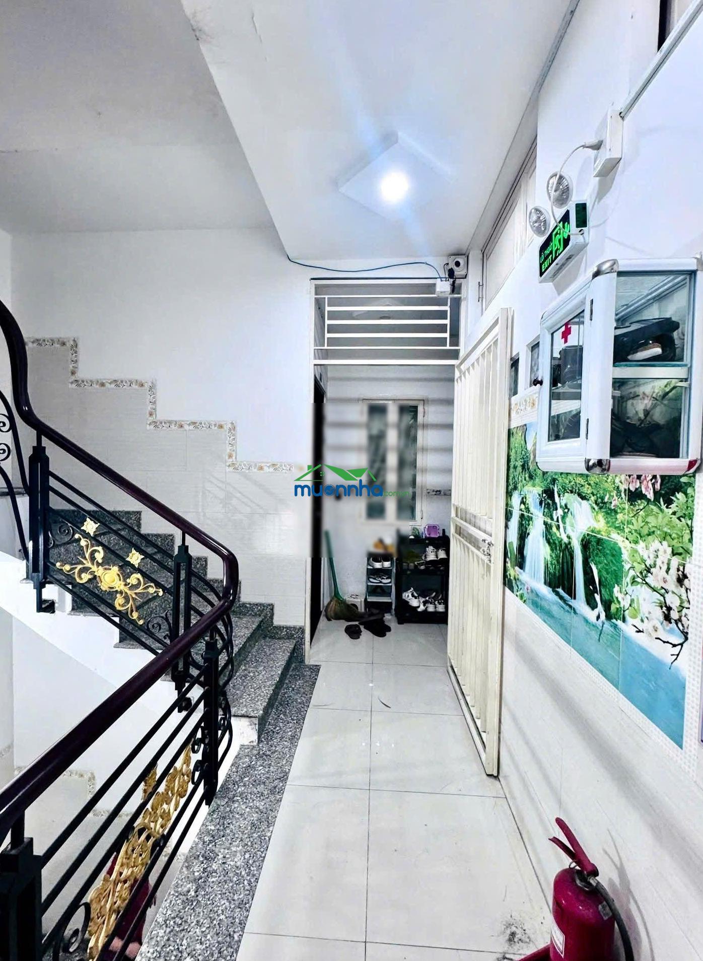 Bán nhà rẻ 5 tầng phạm văn bạch- tân bình- giảm sốc 13,5 tỷ chỉ còn 9 tỷ 9 - 5,2 x 20- dt 55tr/th
