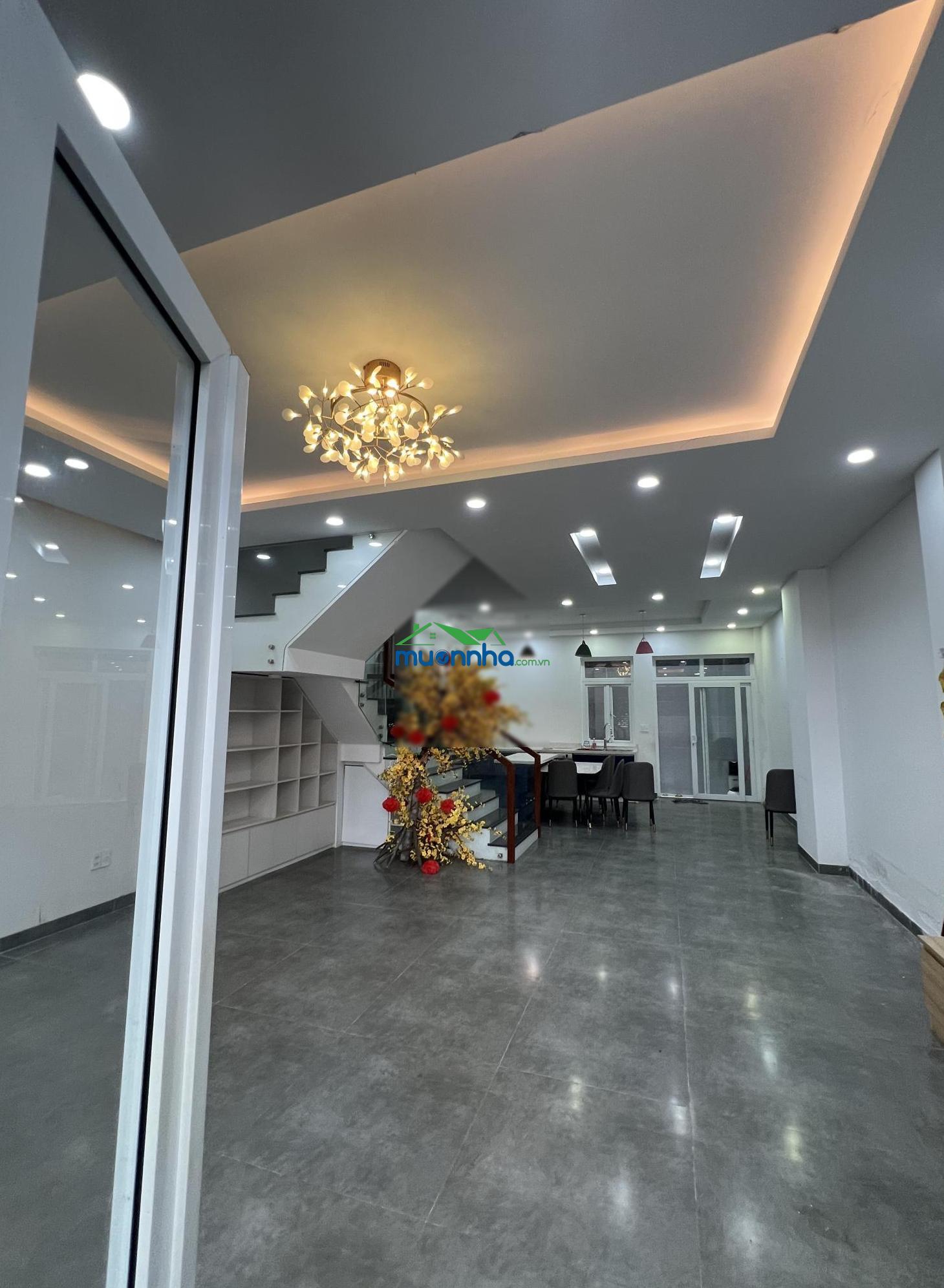 Nhà đẹp đối diện công viên tại kdc đào sư tích, nội thất đầy đủ. - 3
