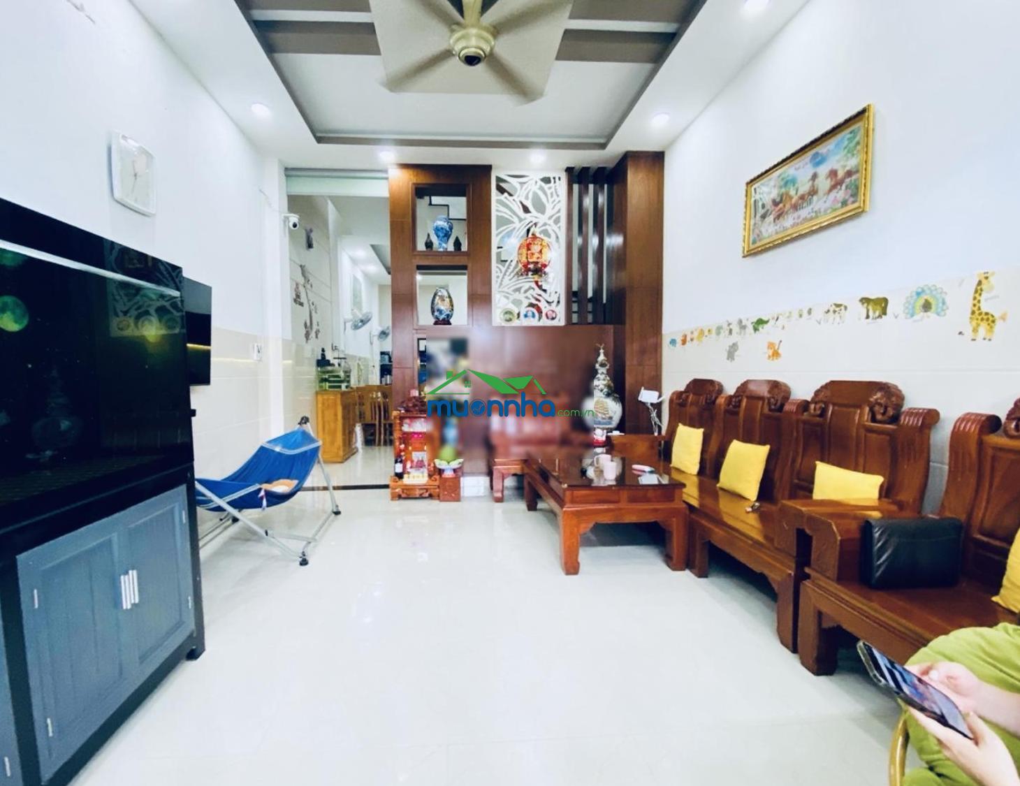 Hẻm xe hơi chỉ 5.95 tỷ dt 61m 4 tầng, dương đình hội q9, view vành đai 2 thoáng mát - 2