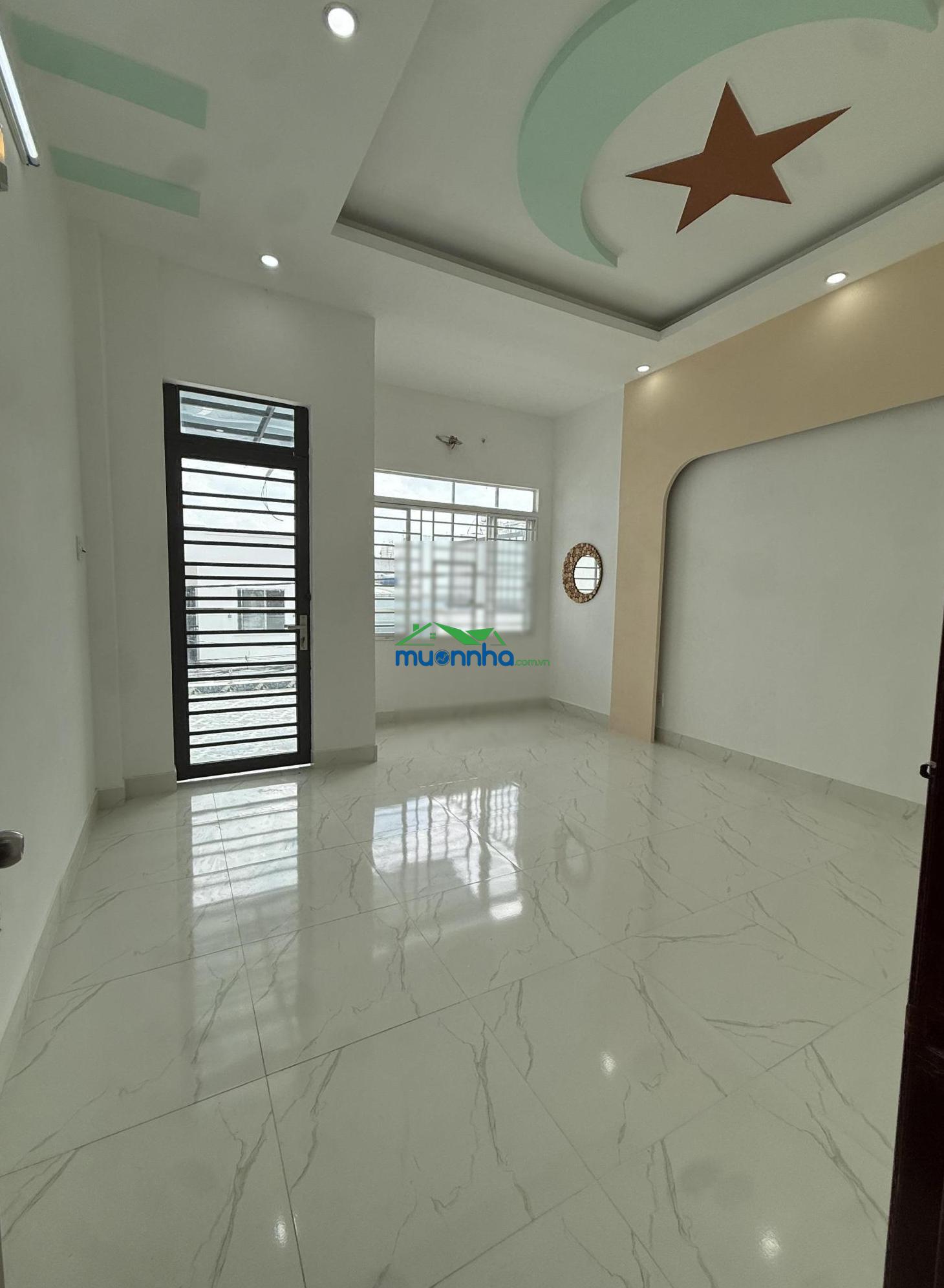Bình tân- nhà đẹp ở ngay - hẻm thông 5m - dt khủng ngang 4,5m x 17m- 4 phòng ngủ - giá chỉ 5 tỷ tl - 4