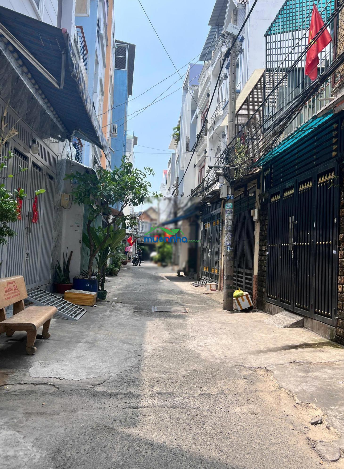 Nhà chính chủ 2018 - hẻm thông xh vườn lài, trệt 2 lầu sân thượng giá 7.3 tỷ - 2