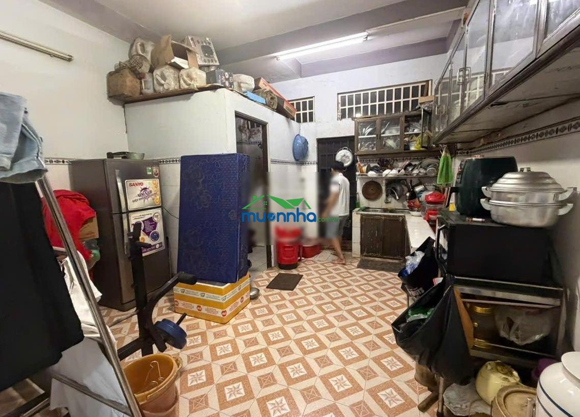 Nhà đường nguyễn văn quá q12 diện tích: 4 x 17m, trệt lầu hẻm xe hơi 4m, giá 4 tỷ 150 bớt lộc