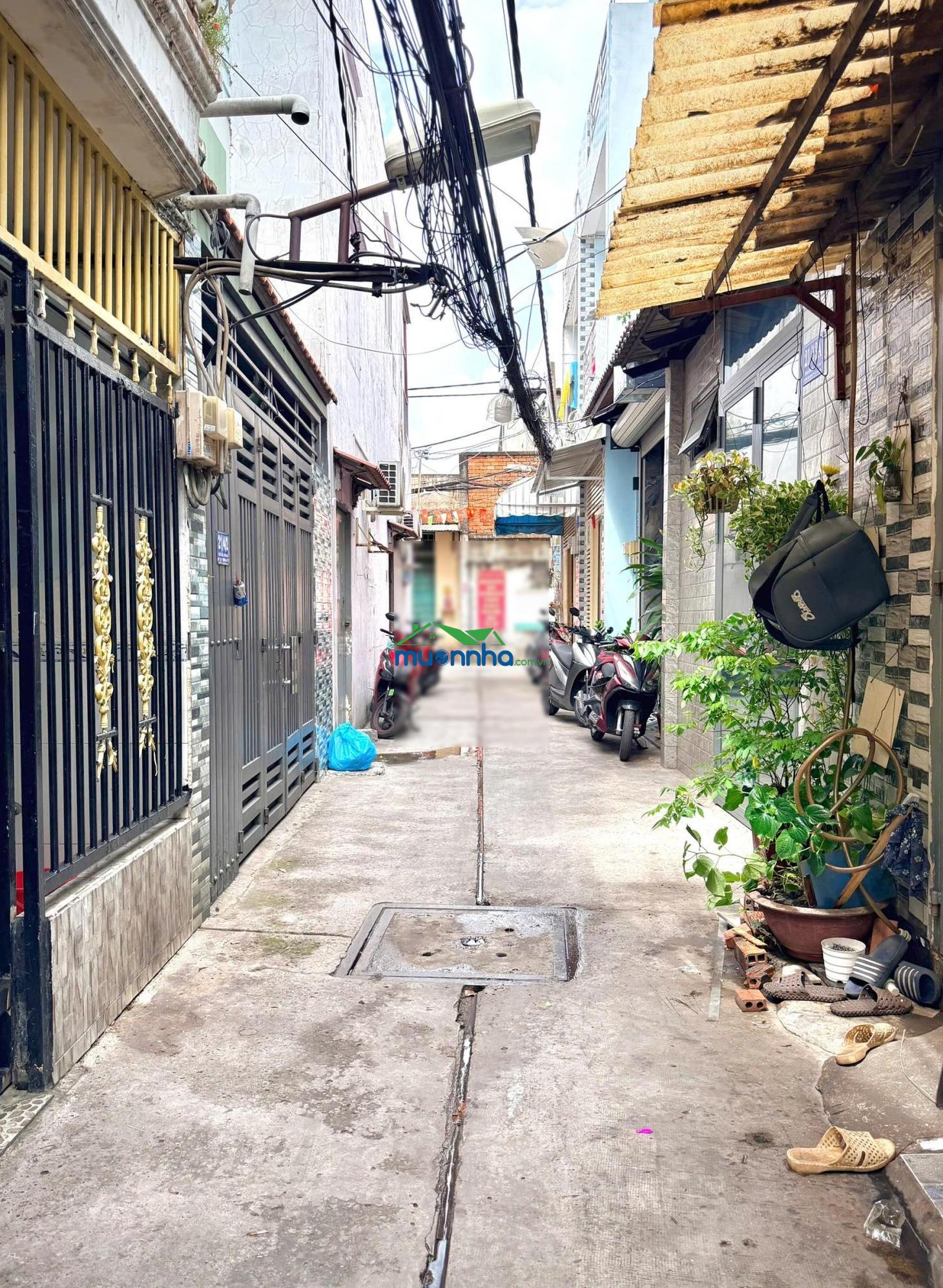 Nhà ngộp rẻ 3x6,2m 2lầu (2pn 2wc) ban công - hẻm 3m. 1/ đường số 14 - lê văn quới. bình tân - 4