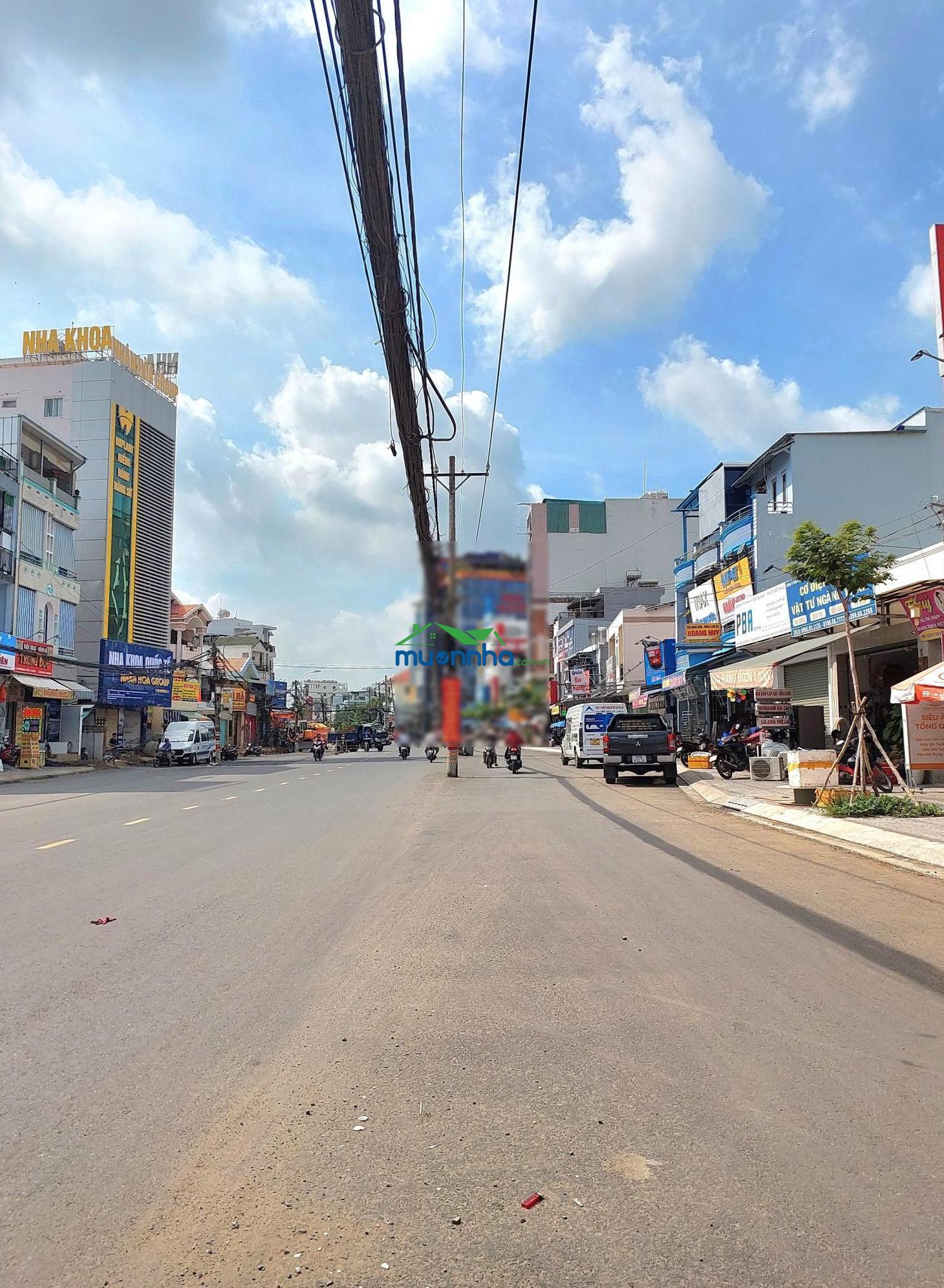Căn hộ dịch vụ cao cấp vị trí đẹp gần mặt tiền nguyễn thị định, 306m, dòng tiền 165tr/tháng - 2