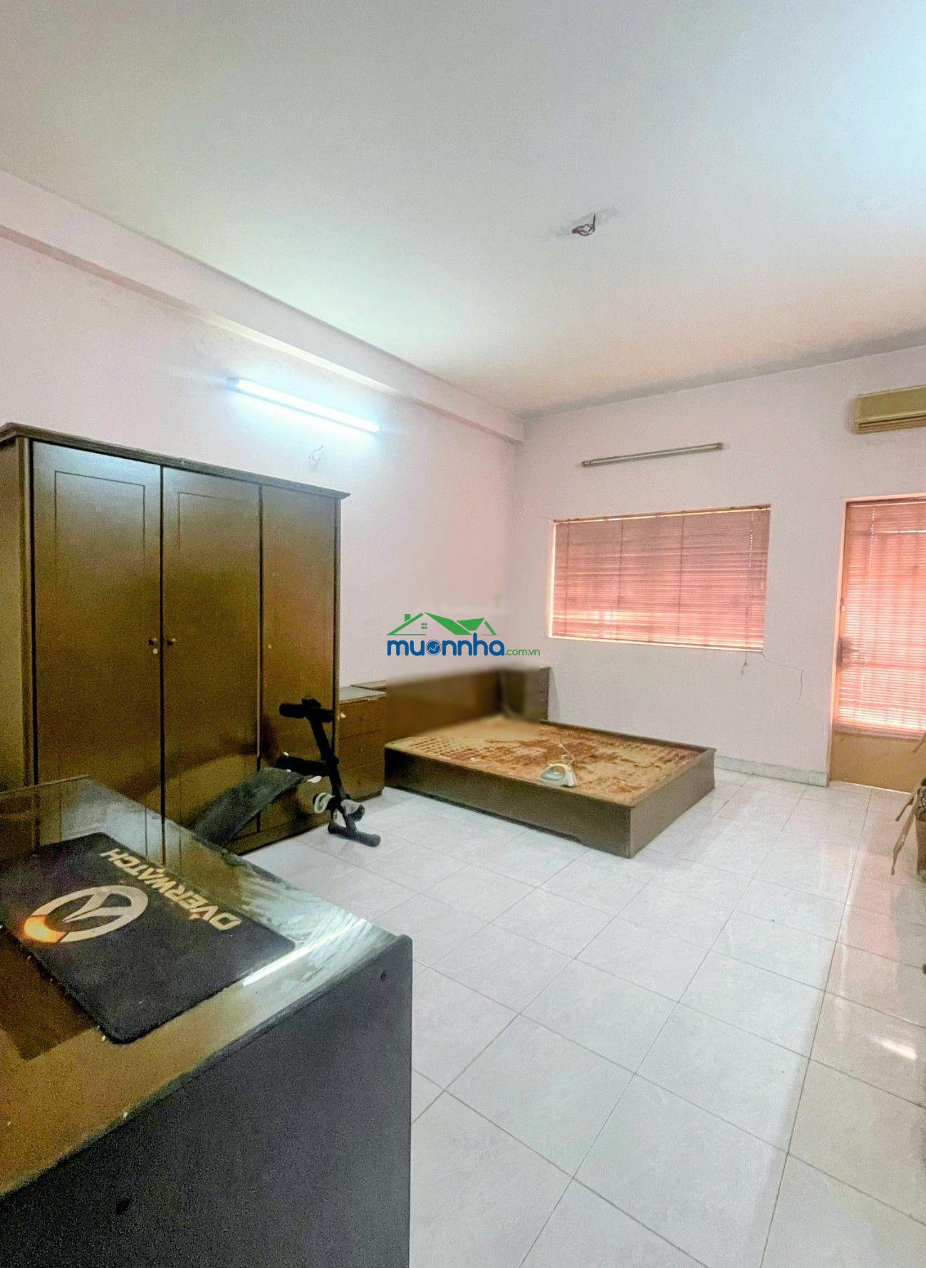 Nhà 3 tầng 80m2, 2 mặt tiền trước sau, nở hậu, có gara riêng, đối diện siêu thị emart phan văn trị - 3