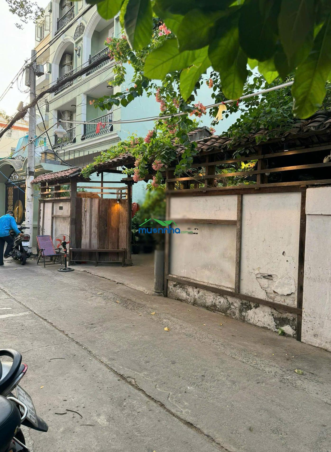 Bán nhà hxh đường trần bình trọng ngay trần hưng đạo (10x20m) giá: 31.5 tỷ thương lượng hđt: 50tr - 4