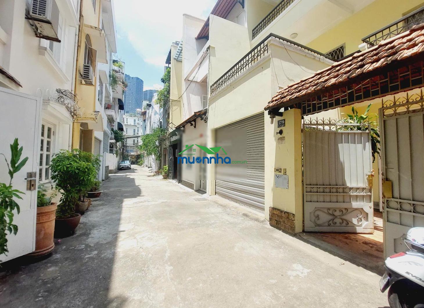 Bán gấp nhà phố hẻm 10m khu hoàng việt tân bình 5,2x28,5m - dtcn: 133m2 - 4 tầng 21,5 tỷ - 3