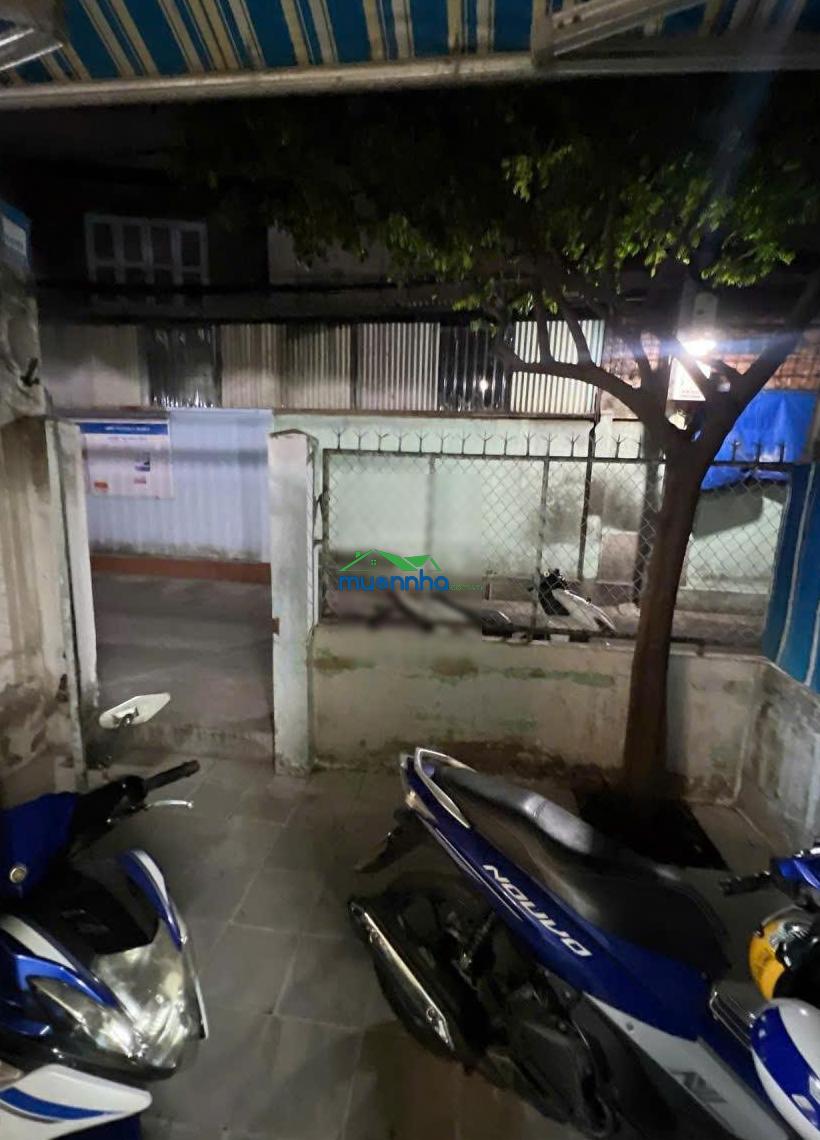 Nhà hẻm 6m xe hơi vào tận nhà, dt 72m², hướng đông, khu dân cư hiện hữu, quận 8 - 2