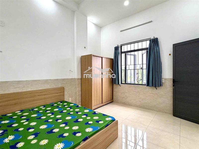 Phòng chính chủ sẵn nội thất giá tốt bao rộng gần vinhome q9, khu cnc