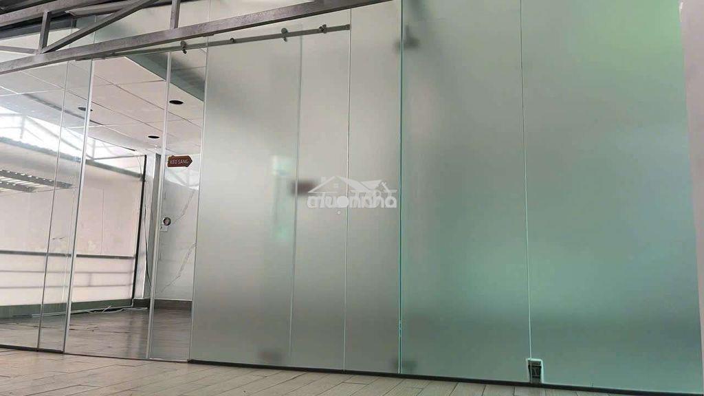 Kho xưởng quận 6 _ dtsd 220m2 sẵn văn phòng - 3