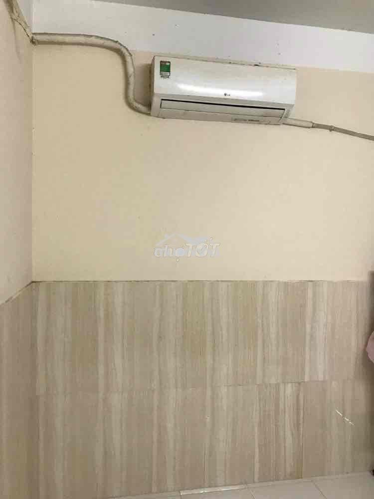 Phòng trọ quận 4 đẹp rẻ có máy lạnh, wc - 2