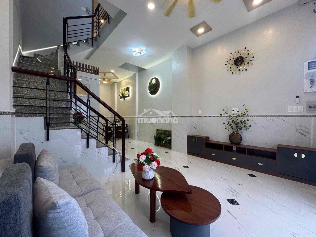 Mt đường số 44 (dt: 4*20m, 3 lầu),bình phú, p10, quận 6, chỉ: 11.4 tỷ - 2