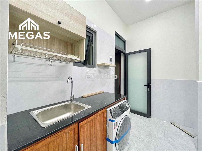 Cho thuê phòng view bờ kè