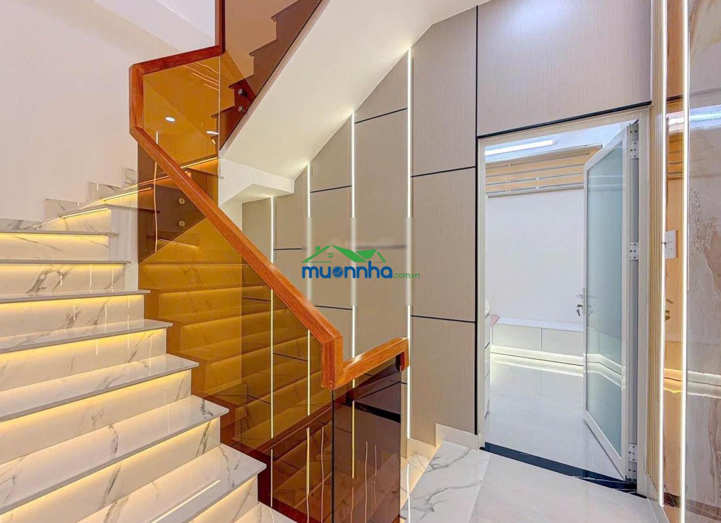 Gò ô môi q7 - ô tô ngủ nhà - 5x12 - 3 tầng full nội thất cao cấp - 4