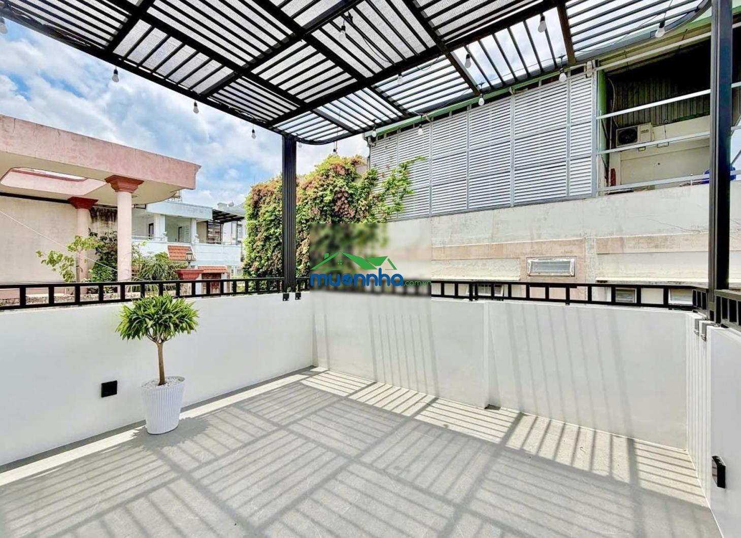 Bình thạnh - hẻm nhựa 6m xe hơi thông thang máy nội thất cao cấp - 2