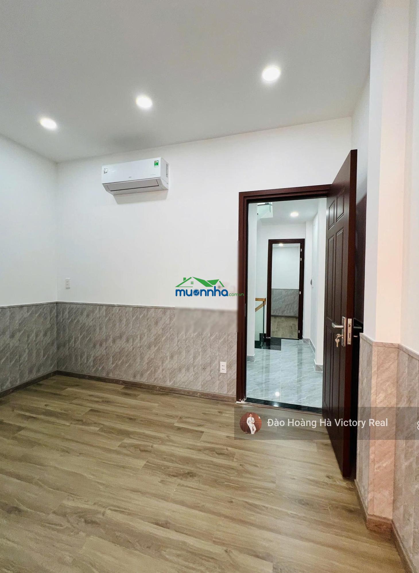 Nhà mới full nội thất 40m² - 3 tầng, dt: 4.2 x 11m, đường lạc long quân, p10, tb, chỉ 5.2 tỷ tl - 2