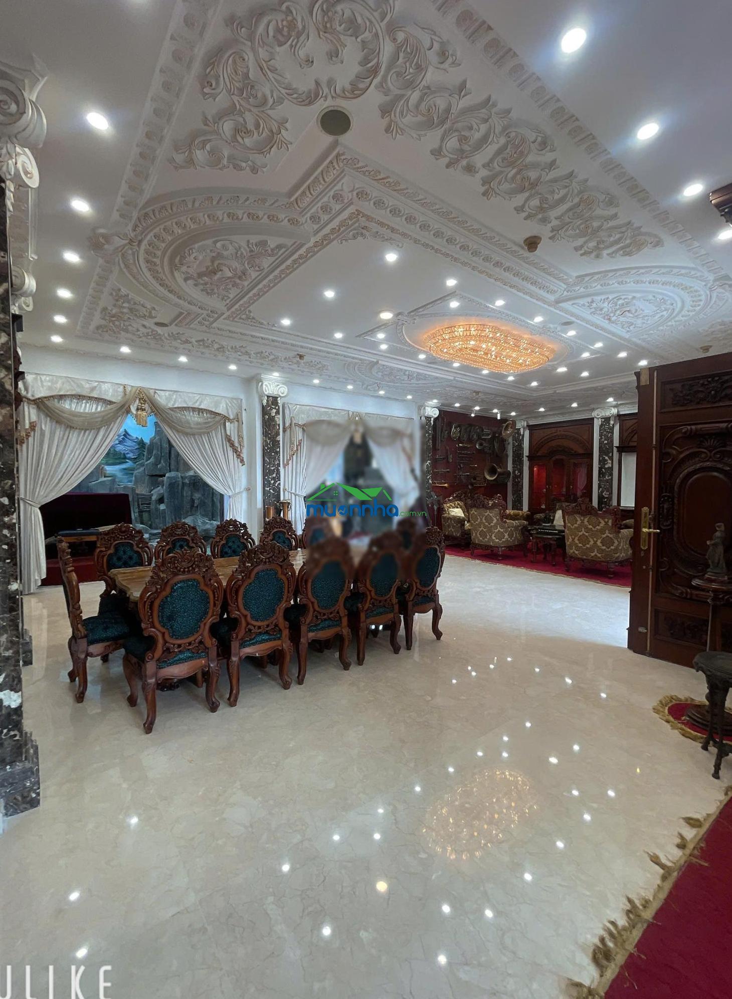 Cần bán gấp villa phố 456/66 cao thắng .dt: 12,5 x 16m,hầm, 2 lầu,áp mái. lh: 0901, 383, 038 trường - 3